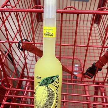 Trader Joe's - Grocery Near Me - Des Peres, Missouri