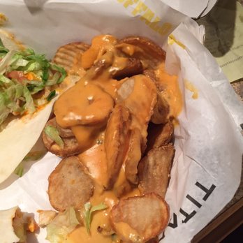 Buffalo Wild Wings - American Near Me - Westerville, Ohio
