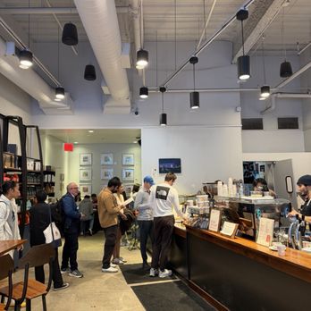 Intelligentsia Coffee - Inside - Coffee & Tea Near Me - Chicago, Illinois