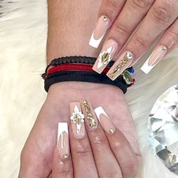 Nailology Lounge - Acrylic Full Set