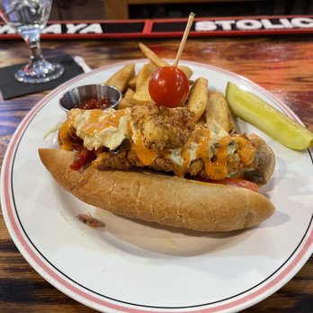 Relish 670 - Catfish Po' Boy - New American Near Me - Middletown, Connecticut Relish 670 - Catfish Po' Boy - New American Near Me - Middletown, Connecticut