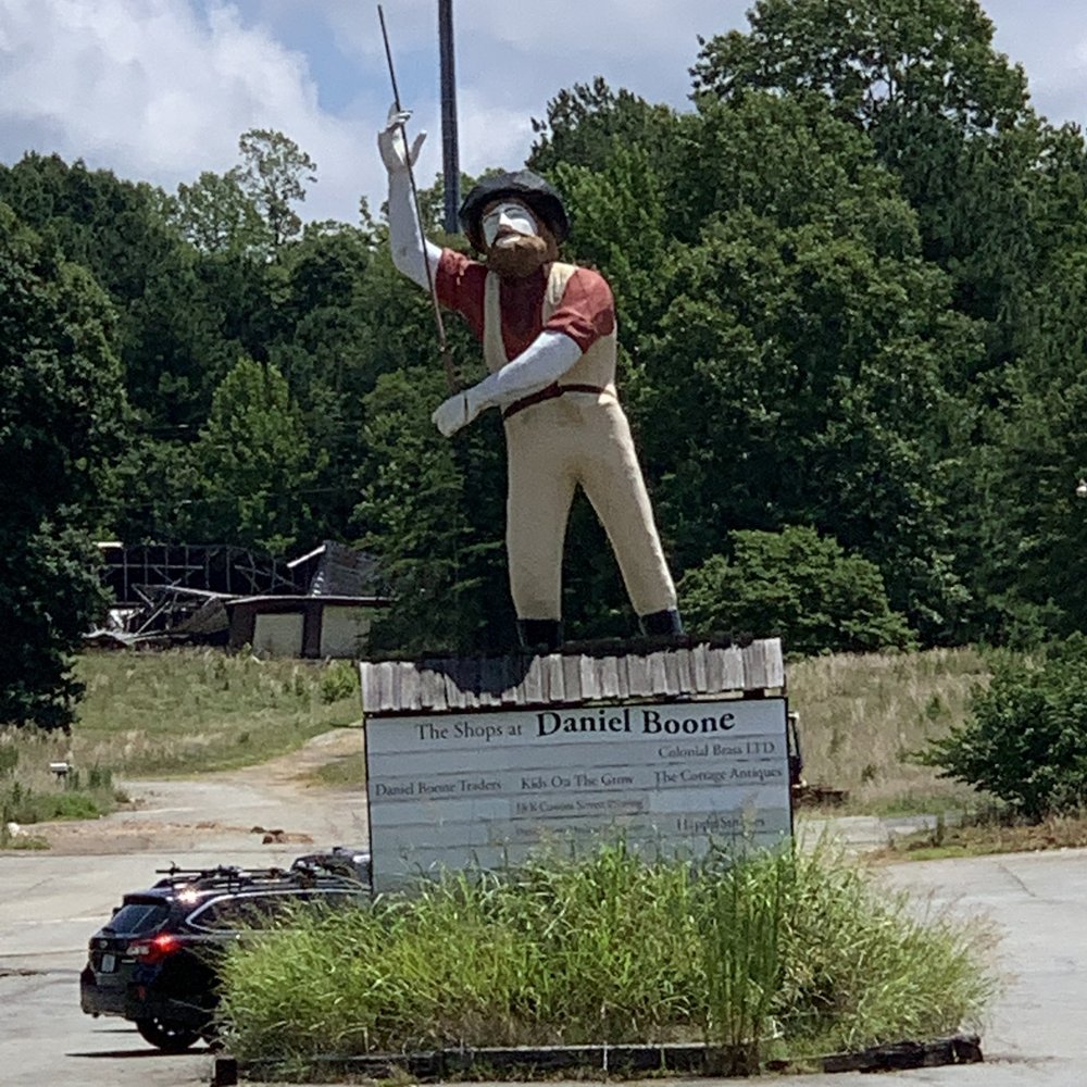 Daniel Boone Logo