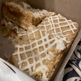 sweet temptations - Apple squares - Custom Cakes Near Me - Yorkville, Illinois sweet temptations - Apple squares - Custom Cakes Near Me - Yorkville, Illinois