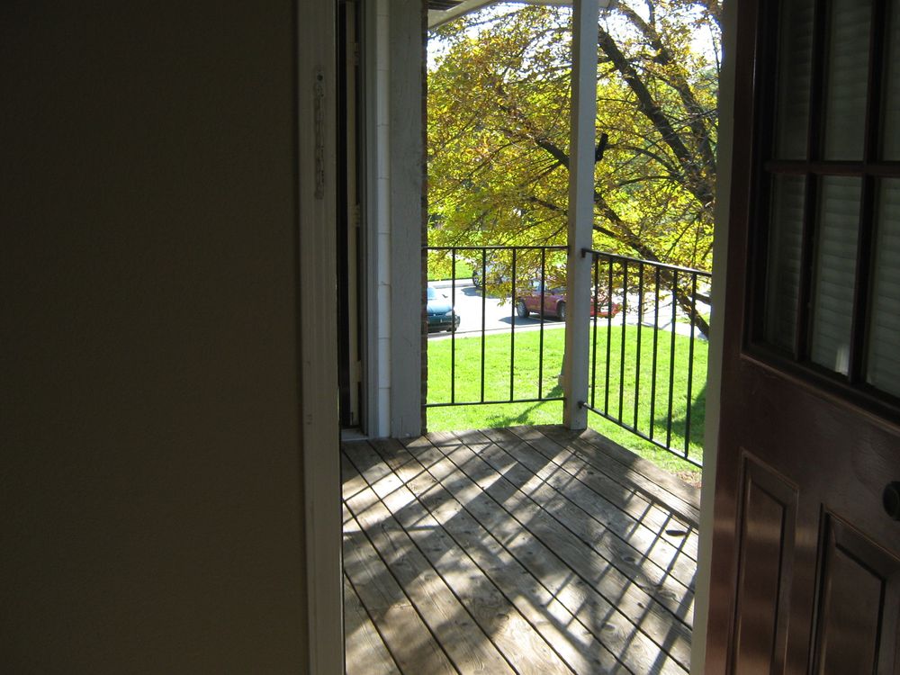 DEVLING PLACE APARTMENTS 25 Photos 3622 NE Chouteau Trafficway, Kansas City, MO Yelp