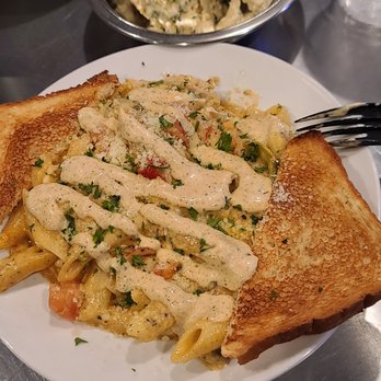 Twisted Ranch - Bars Near Me - St. Louis, Missouri