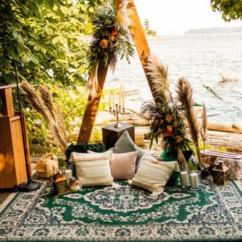 Virtuous Endeavors Weddings & Events - Virtual Wedding in Canada. Photos courtesy @esthermoermanphoto - Wedding Planning Near Me Virtuous Endeavors Weddings & Events - Virtual Wedding in Canada. Photos courtesy @esthermoermanphoto - Wedding Planning Near Me