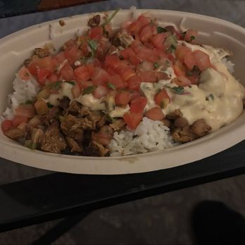 Chipotle Mexican Grill - Tomatoes Queso rice chicken - Fast Food Near Me - Nanuet, New York Chipotle Mexican Grill - Tomatoes Queso rice chicken - Fast Food Near Me - Nanuet, New York