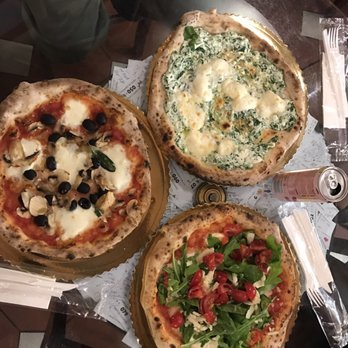 Gusta Pizza - Ricotta and spinach (special of the day), mushroom+olives + mozzarella (also special of the day), gustapizza - Italian Near Me - Florence, FI
