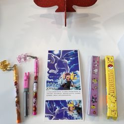 Otaku Sekai - Pencils, postcard, blind box pens