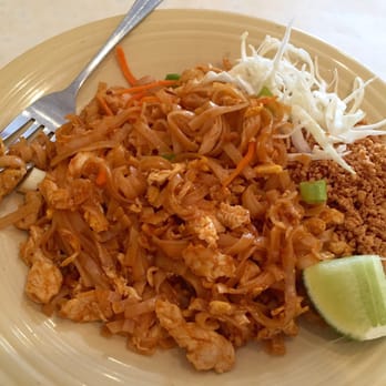 Cida Thai Restaurant - Chicken Pad Thai. - Thai Near Me - Countryside, Illinois Cida Thai Restaurant - Chicken Pad Thai. - Thai Near Me - Countryside, Illinois