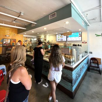 Paper Rice - Spring Rolls & Bowls - Inside - Vietnamese Near Me - Pasadena, California