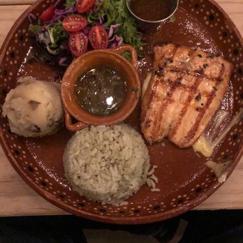 Mariscos El Buchon - Salmon with brown rice, mashed potatoes and salad - Seafood Near Me - Carlsbad, New Mexico Mariscos El Buchon - Salmon with brown rice, mashed potatoes and salad - Seafood Near Me - Carlsbad, New Mexico