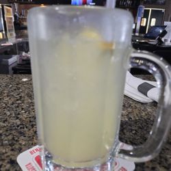 Boulder Tap House - Titos and lemonade