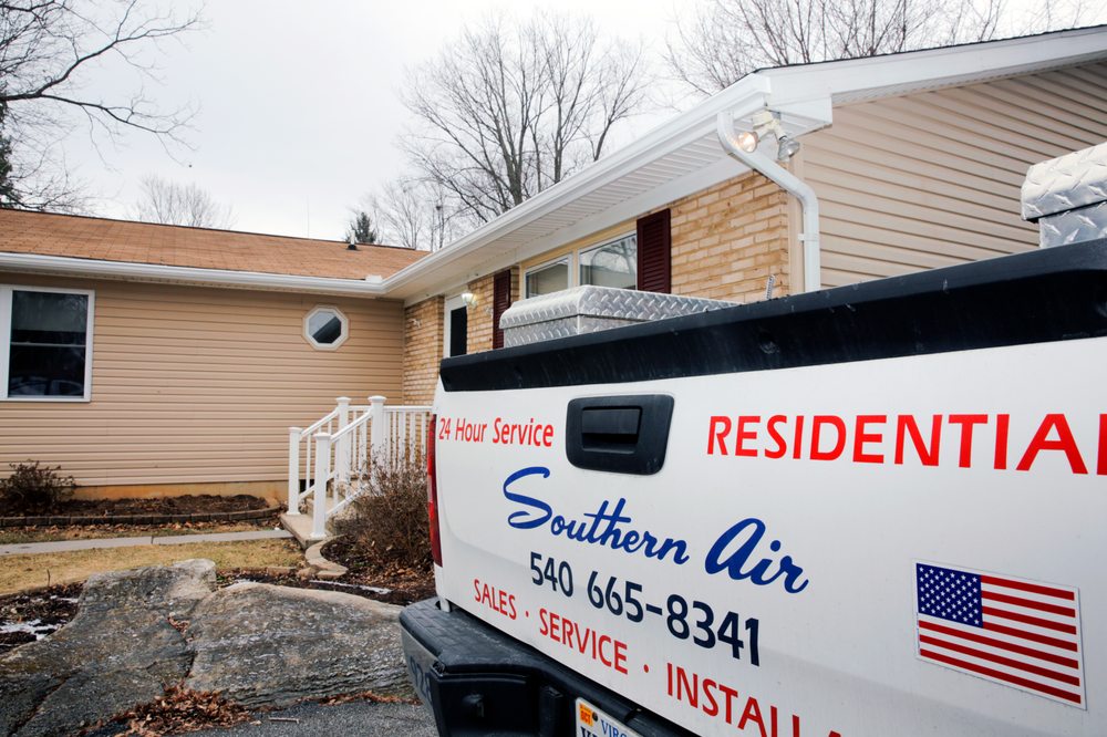 Slide of Southern Air