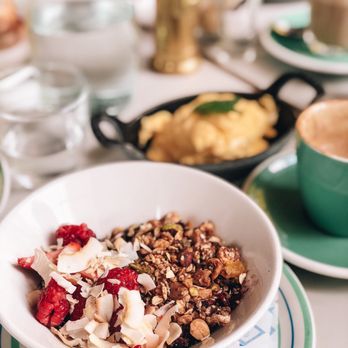 Granger & Co - Açaí bowl - Modern European Near Me - London, XGL Granger & Co - Açaí bowl - Modern European Near Me - London, XGL