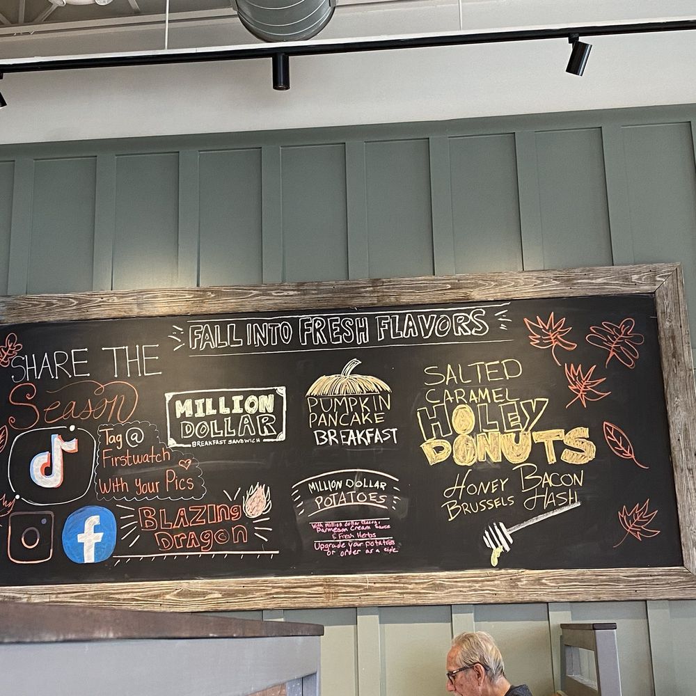 First Watch - Breakfast & Brunch Near Me - Des Plaines, Illinois First Watch - Breakfast & Brunch Near Me - Des Plaines, Illinois