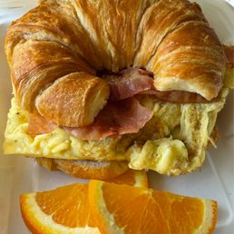Croissant sandwich