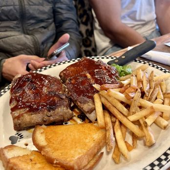 Black Bear Diner Milpitas - BBQ Ribs (1800 cals.) Garlic Parmesan Toast (270 cals.) French Fries (790 cals.) - Diners Near Me - Milpitas, California