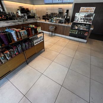 Starbucks - Coffee & Tea Near Me - Beaumont, California