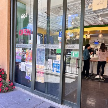 Mr Green Bubble - Exterior - Bubble Tea Near Me - West Menlo Park, California Mr Green Bubble - Exterior - Bubble Tea Near Me - West Menlo Park, California