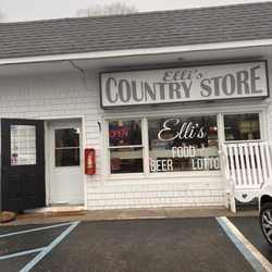 Elli's Country Store - Front