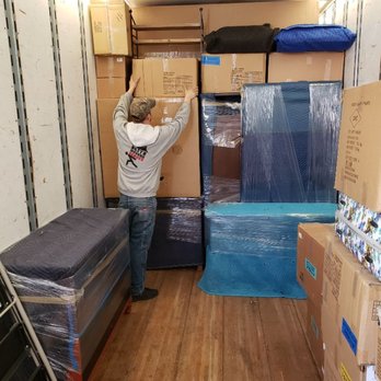 Elite Movers Denver - Elite Movers loading. - Movers Near Me