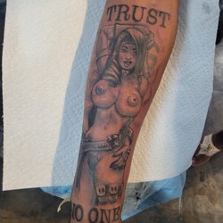 Twisted Tattoo And Piercings