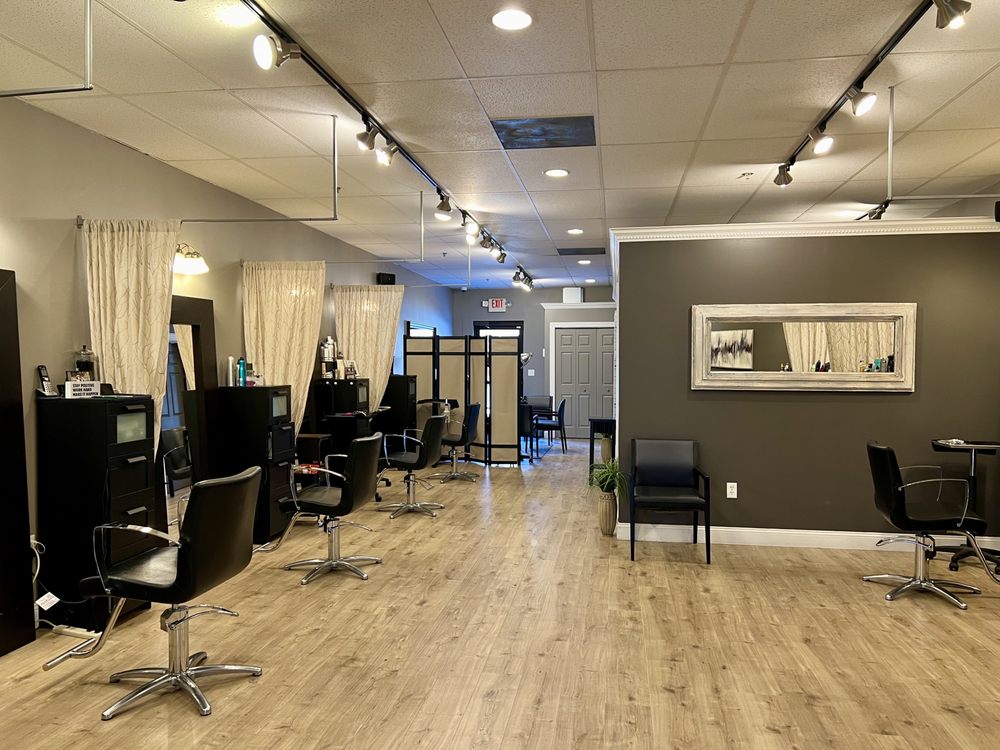 THE DEN SALON Updated September 2024 34 Photos 632 Cromwell Ave