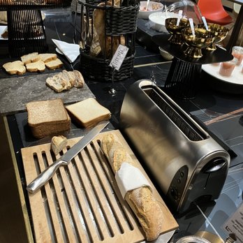 Hôtel Golden Tulip Opéra de Noailles - Buffet breakfast - Hotels Near Me - Paris, 75