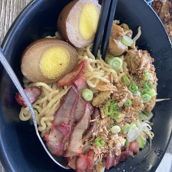 Borneo Eatery - Hokkien Mie - peppery and delicious - Indonesian Near Me - Alhambra, California Borneo Eatery - Hokkien Mie - peppery and delicious - Indonesian Near Me - Alhambra, California