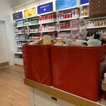 Bath & Body Works - Cosmetics & Beauty Supply Near Me - San Ysidro, California Bath & Body Works - Cosmetics & Beauty Supply Near Me - San Ysidro, California