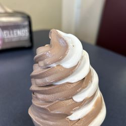 Edaleen Dairy - Chocolate vanilla swirl cone
