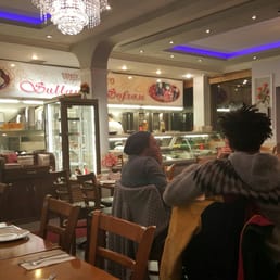 Inside the the restaurant, fairly busy even on a Wednesday night. Inside the the restaurant, fairly busy even on a Wednesday night.