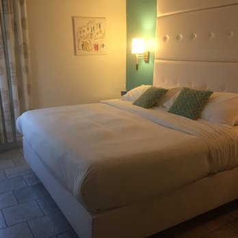 Beacon South Beach - Ocean view king - Hotels Near Me - Miami Beach, Florida
