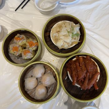 Rol San - Shu mai, har gow, tripe, and chicken feet! - Dim Sum Near Me - Toronto, Ontario Rol San - Shu mai, har gow, tripe, and chicken feet! - Dim Sum Near Me - Toronto, Ontario
