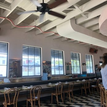 June's - interior - Breakfast & Brunch Near Me - Austin, Texas