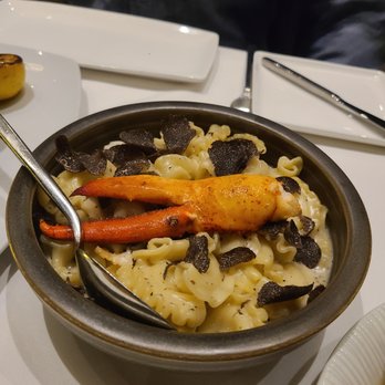 Alexander's Steakhouse - Pasadena - Lobster Mac and Cheese w/ Black Truffles - Steakhouses Near Me - Pasadena, California