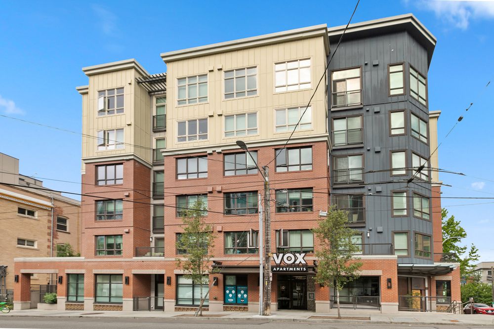 VOX APARTMENTS Updated October 2024 85 Photos & 15 Reviews 1527