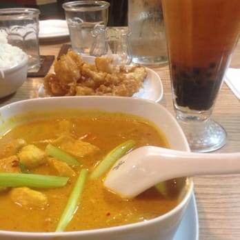 Krua Thai - Yellow curry level 5 spicy, fried calamari, and Thai tea boba - Thai Near Me - Chula Vista, California
