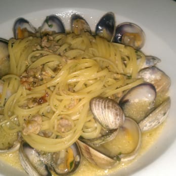Café Figaro - Linguine con Vongole o Cozze - Italian Near Me - Burlingame, California