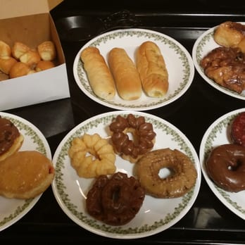 Donut Palace - $20! - Donuts Near Me - New Braunfels, Texas