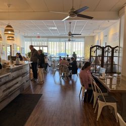 Shoredog Cafe