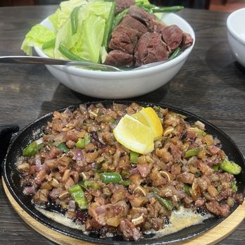 11 7 Tambayan - Beef Bulalo and Sizzling Sisig - Pop-Up Restaurants Near Me - Reno, Nevada 11 7 Tambayan - Beef Bulalo and Sizzling Sisig - Pop-Up Restaurants Near Me - Reno, Nevada