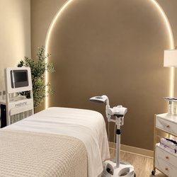 DK Aesthetics - Experience the ultimate deep-cleansing facial at DK AESTHETICS in Highland Park, IL.