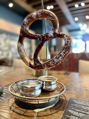 Taffer's Tavern Alpharetta by null