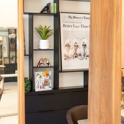 Art feature wall between mirrors