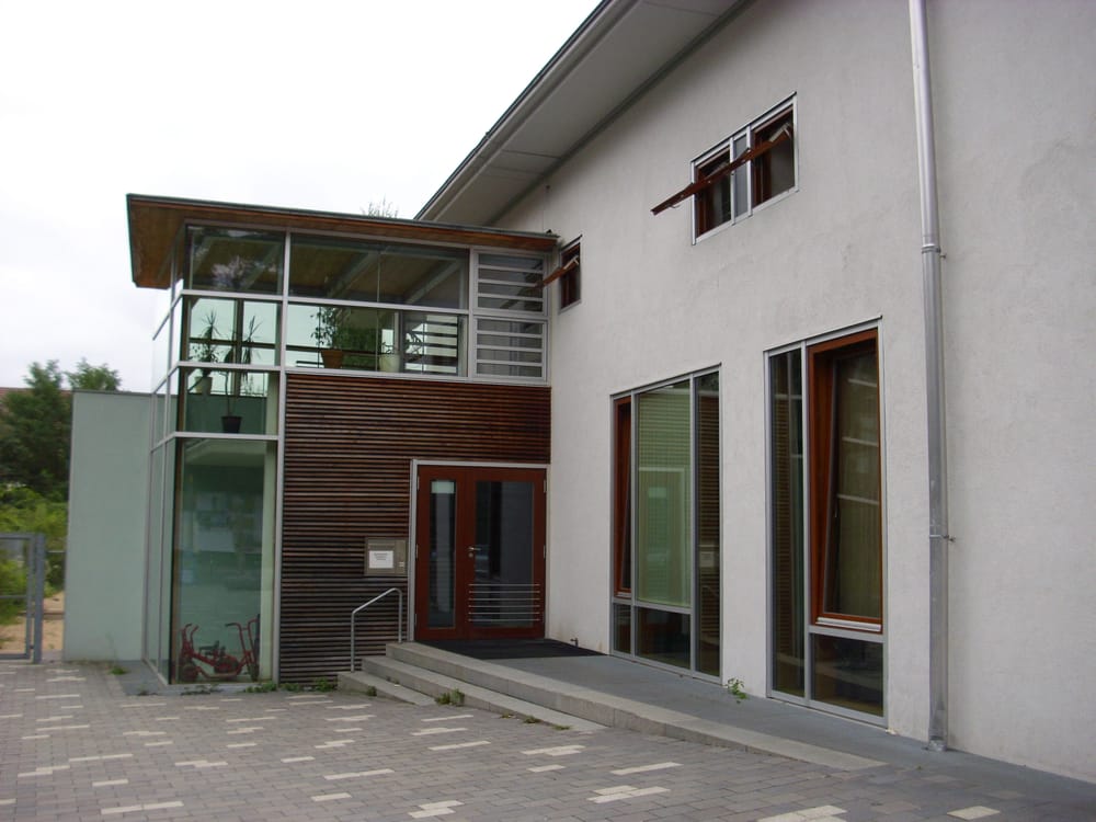 MONTESSORI ZENTRUM NÜRNBERG Dr.CarloSchmidStr. 128 130,