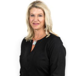 S. Thetics Medspa + Wellbeing - Megan Lynch, RN, BSN, MSE