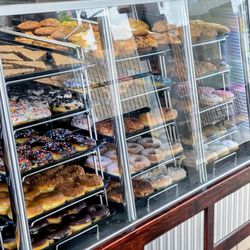 Winchell’s Donut House
