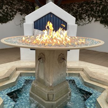 The Cottage Inn & Spa - Fireplace area. Hot tea and board games available. - Bed & Breakfast Near Me - Sonoma, California The Cottage Inn & Spa - Fireplace area. Hot tea and board games available. - Bed & Breakfast Near Me - Sonoma, California